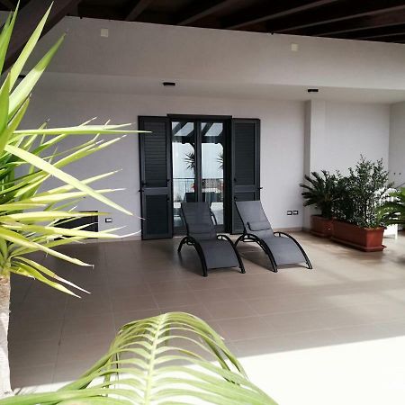 Appartamento Gambero Beach Santa Teresa Di Riva Eksteriør bilde